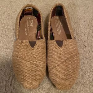 Toms burlap shoes size 5.5